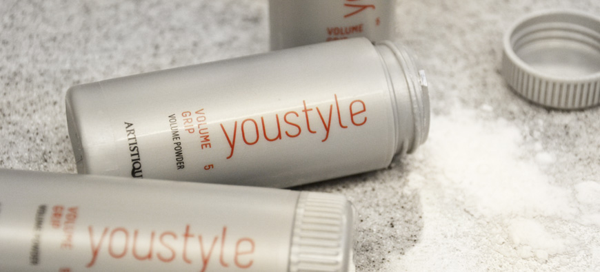 Przypudruj… włosy! Puder do włosów nie tylko dla większej objętości